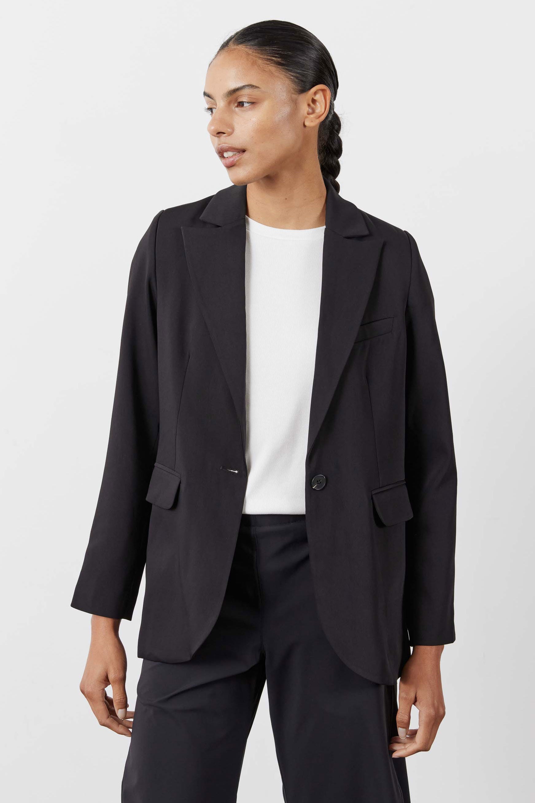 Petite Single-Button Classic Blazer in Black