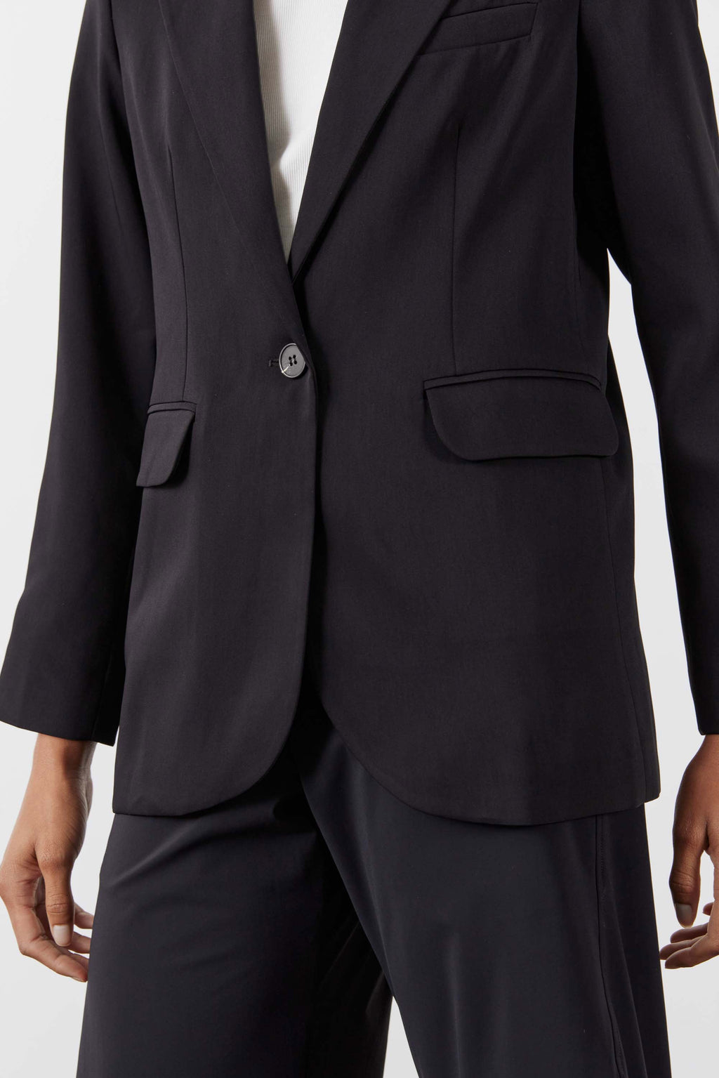 Petite Single-Button Classic Blazer in Black