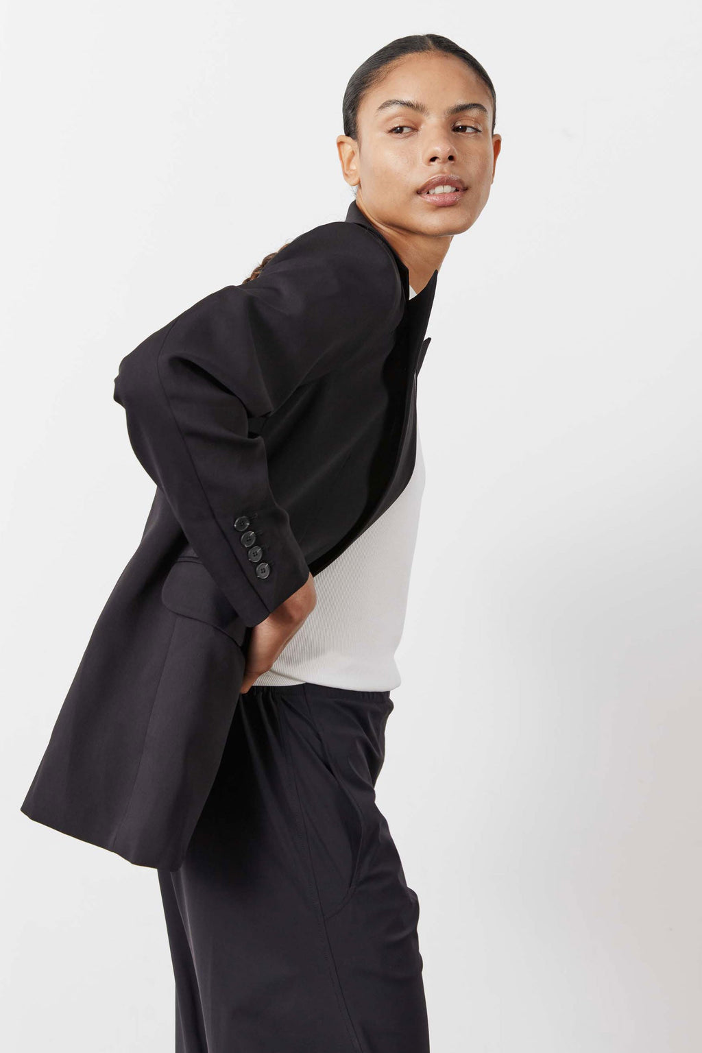 Single-Button Classic Blazer in Black