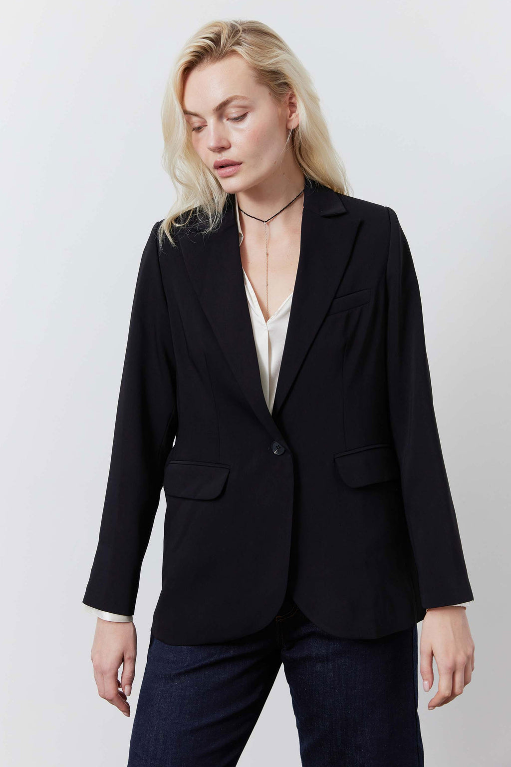 Single-Button Classic Blazer in Black