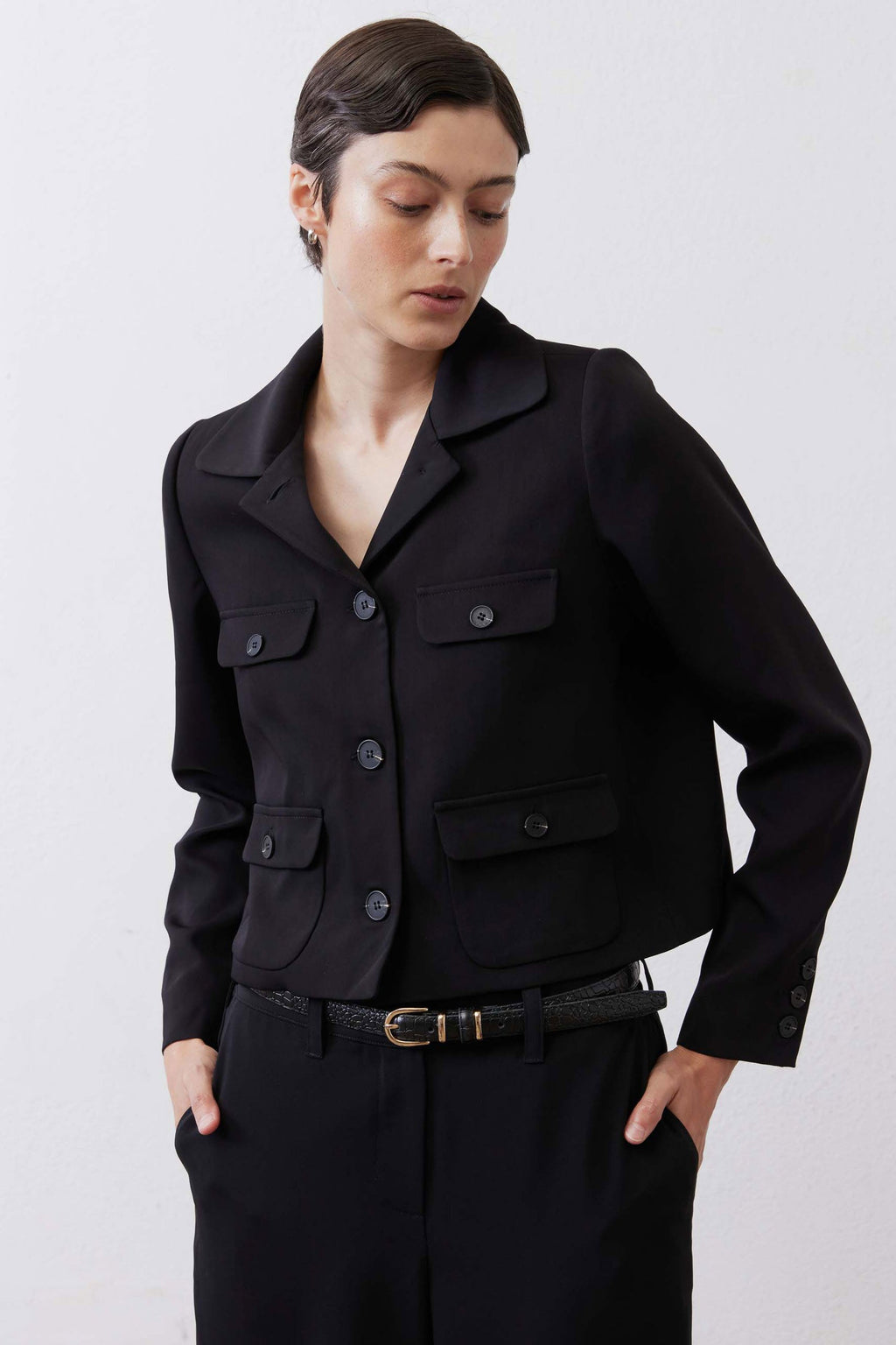 Cropped Collared Button-Front Jacket in Black