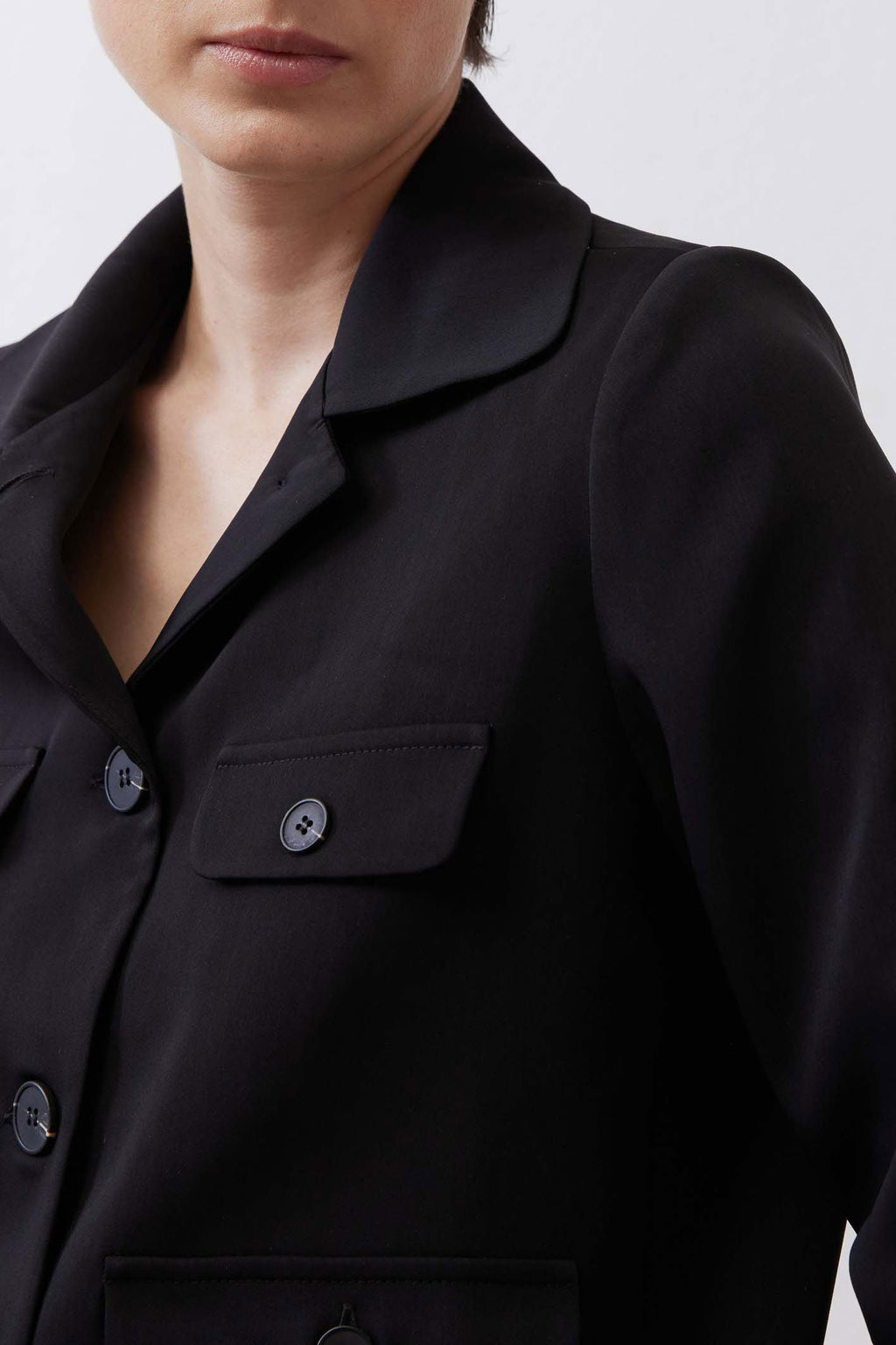Cropped Collared Button-Front Jacket in Black