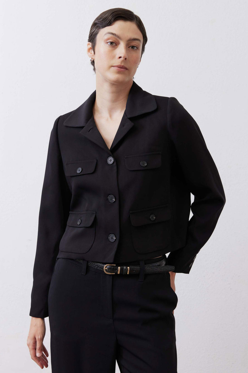 Cropped Collared Button-Front Jacket in Black