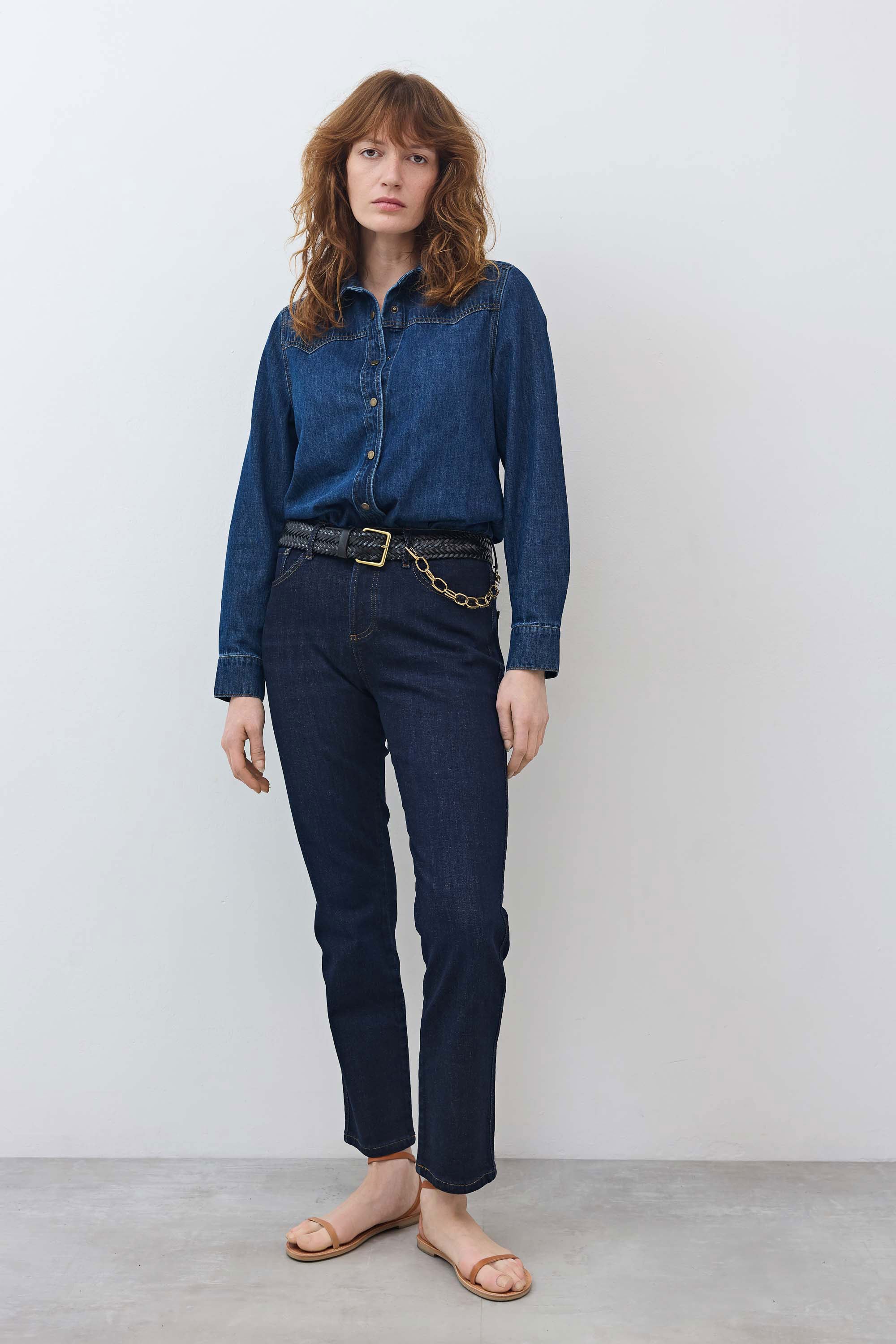Cropped Mid-Rise Straight Denim Jeans in Ebb Dark Wash