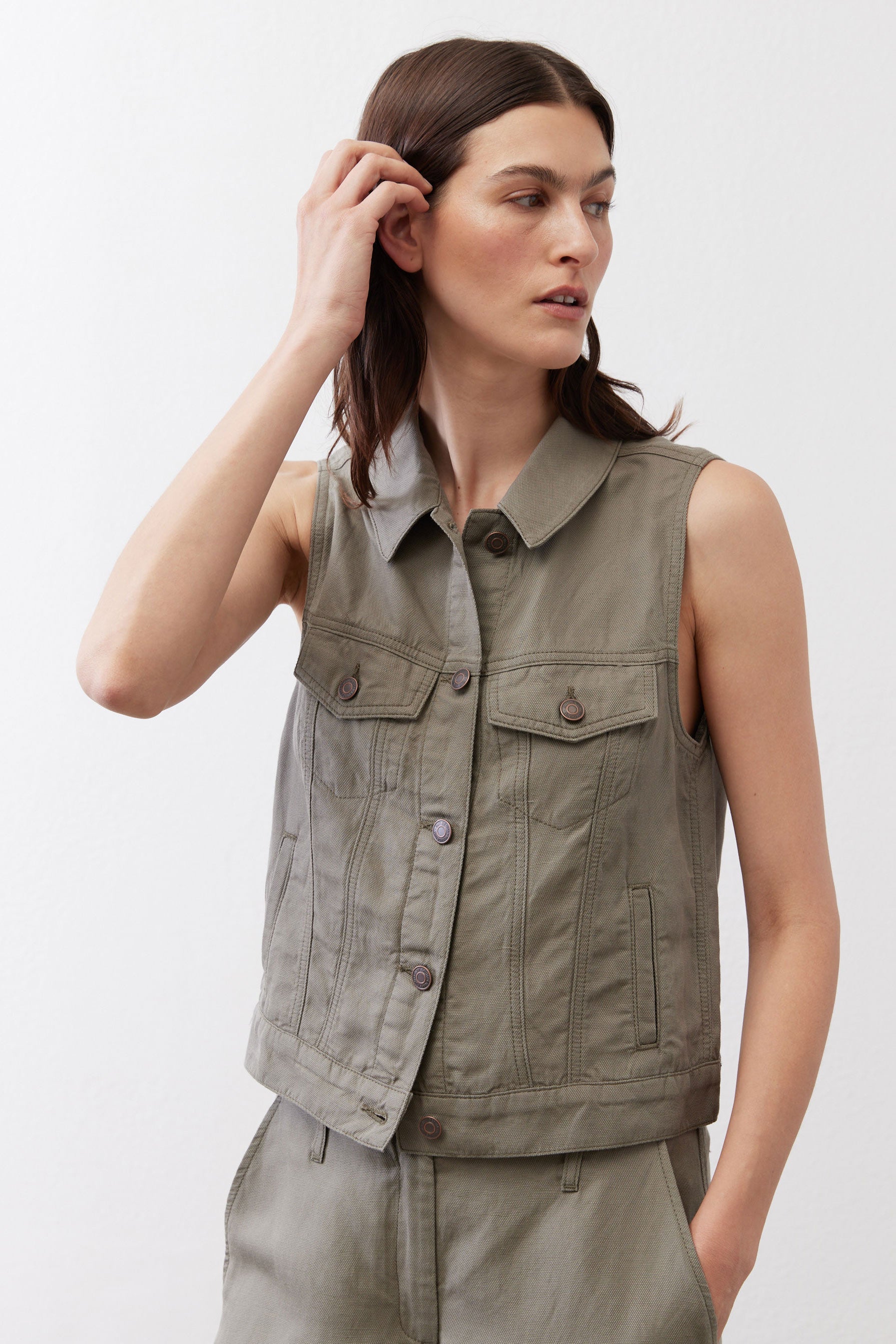 Cropped Utility Denim Vest in Mulled Basil