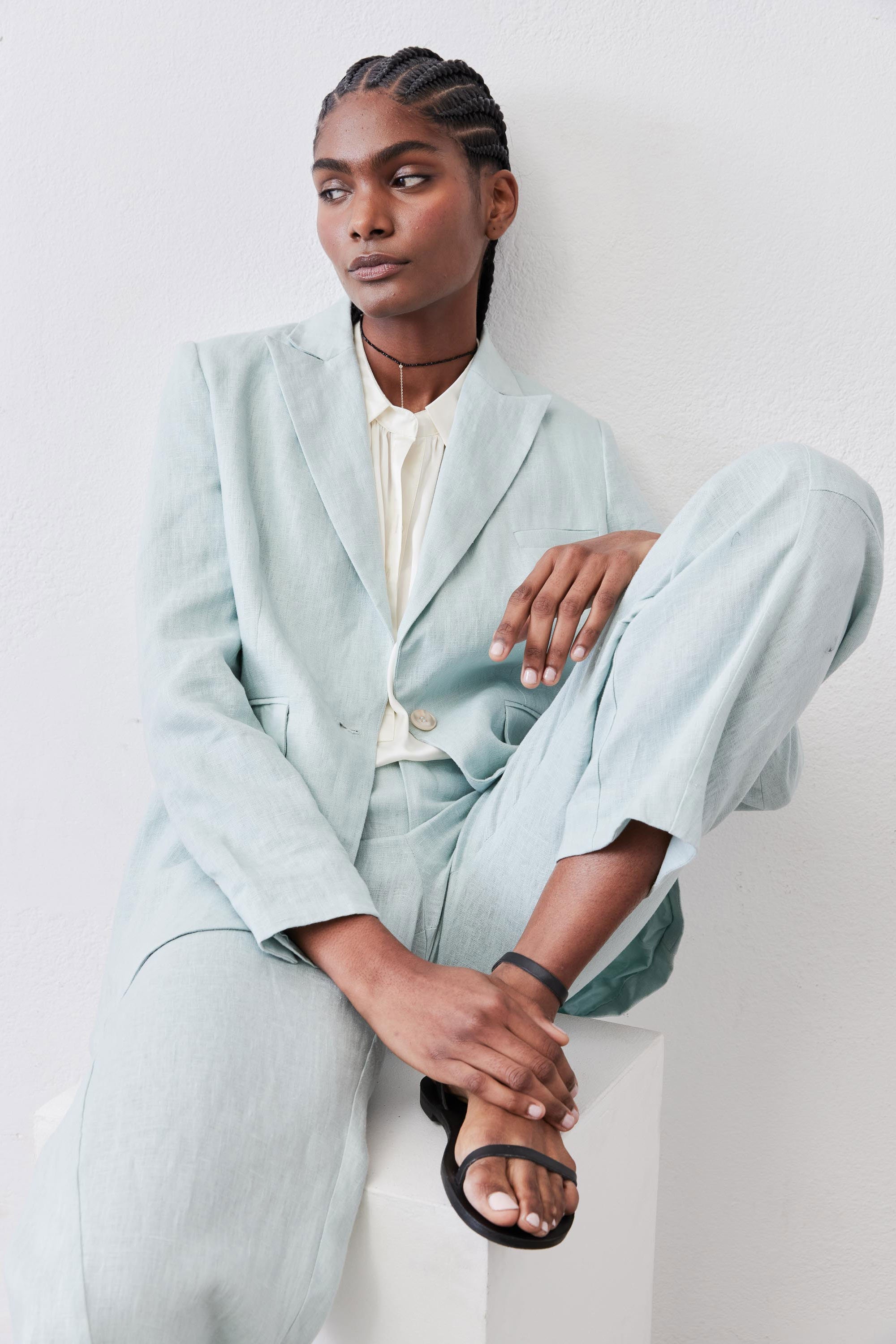 Classic Linen Blazer in Mint