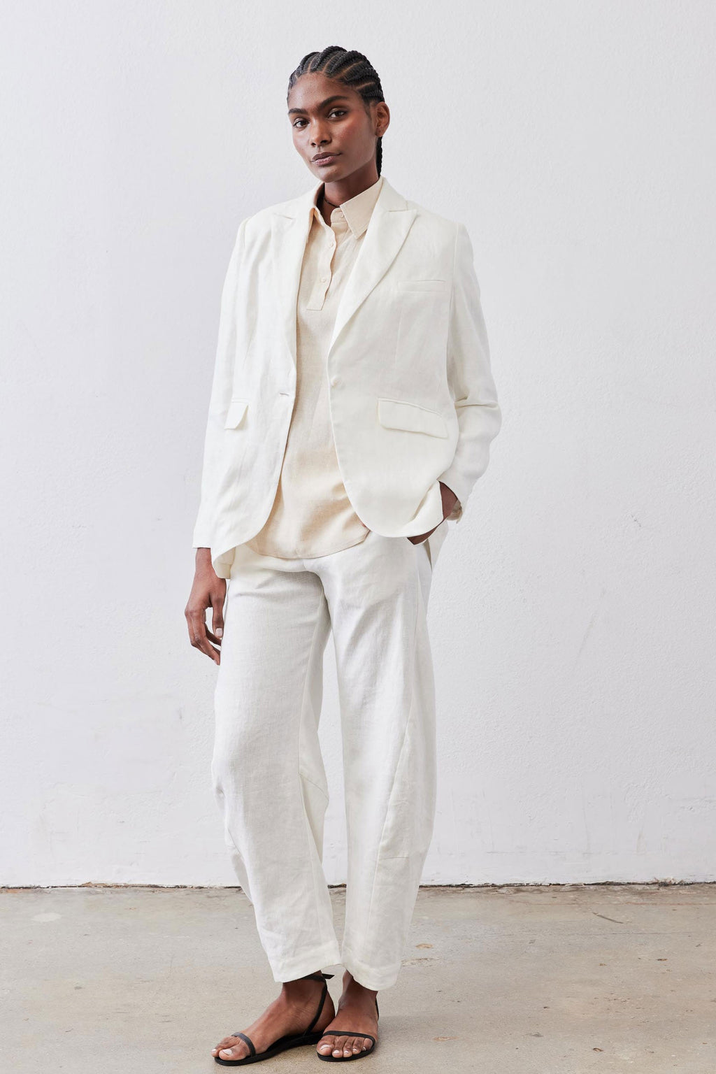 Classic Linen Blazer in Vintage White