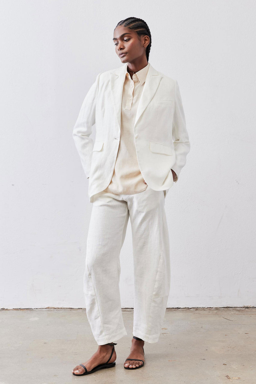 Classic Linen Blazer in Vintage White
