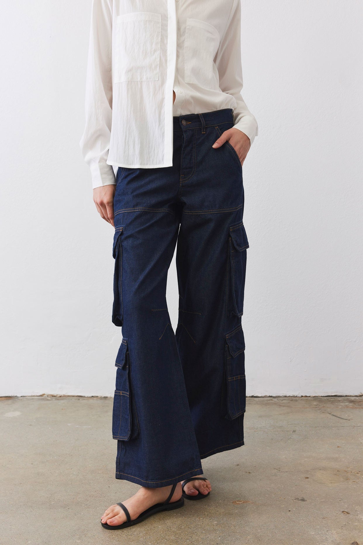 Petite Wide-Leg Light Denim Cargo Pants