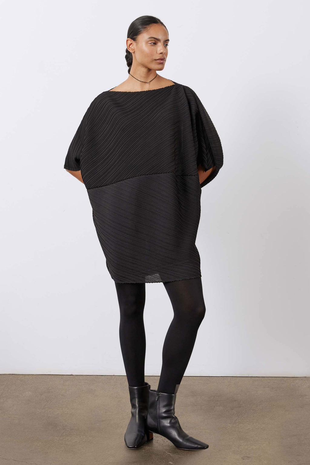 Oversized Pleated Stretch Tunic in Black