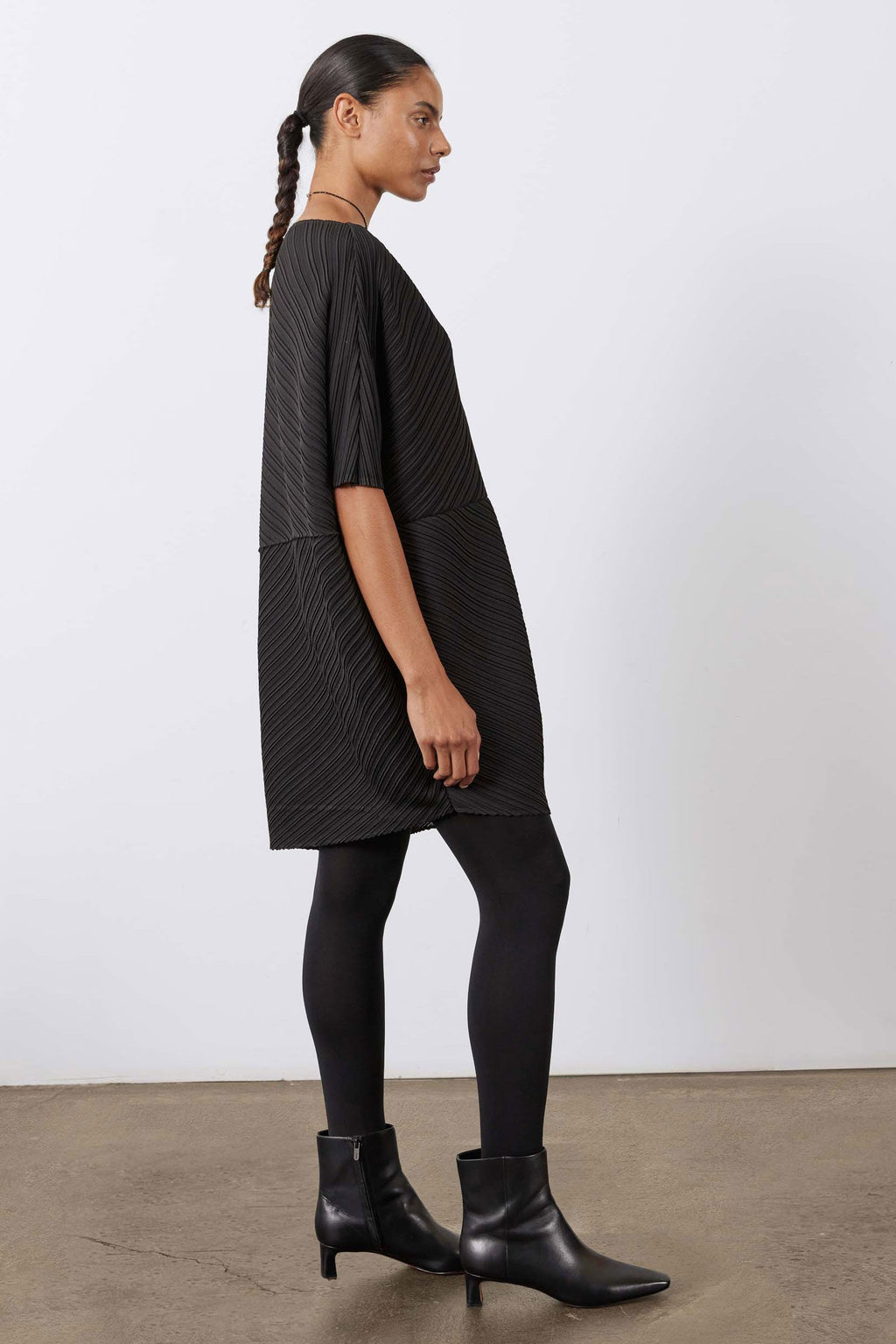 Oversized Pleated Stretch Tunic in Black