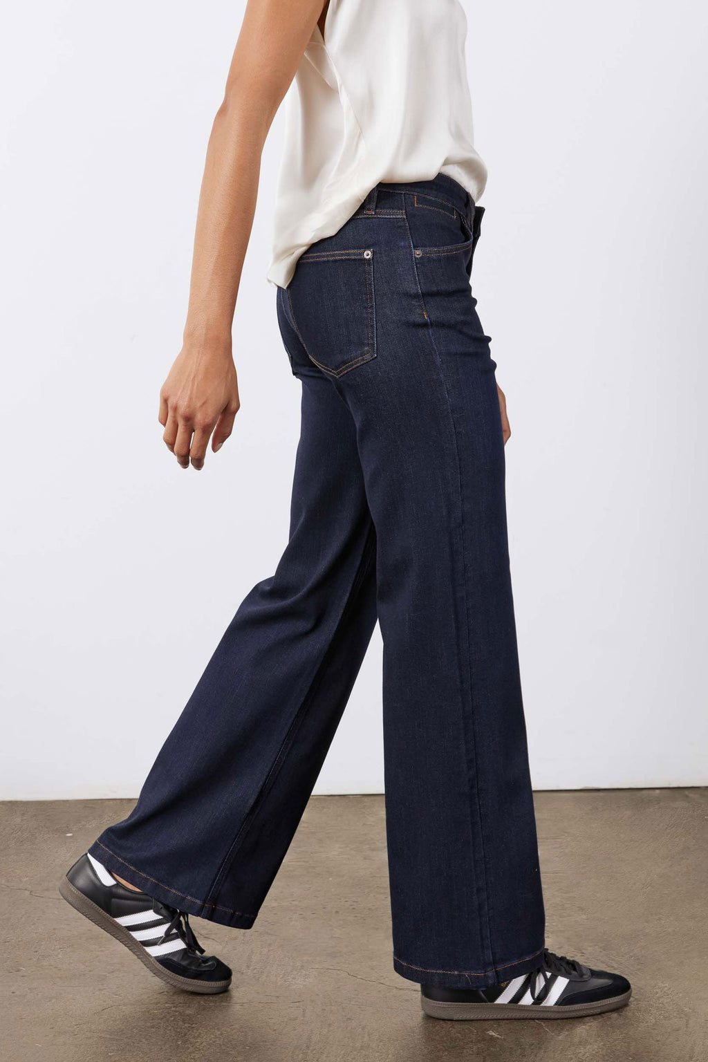 Petite Wide-Leg Palazzo Denim Jeans in Dark Wash