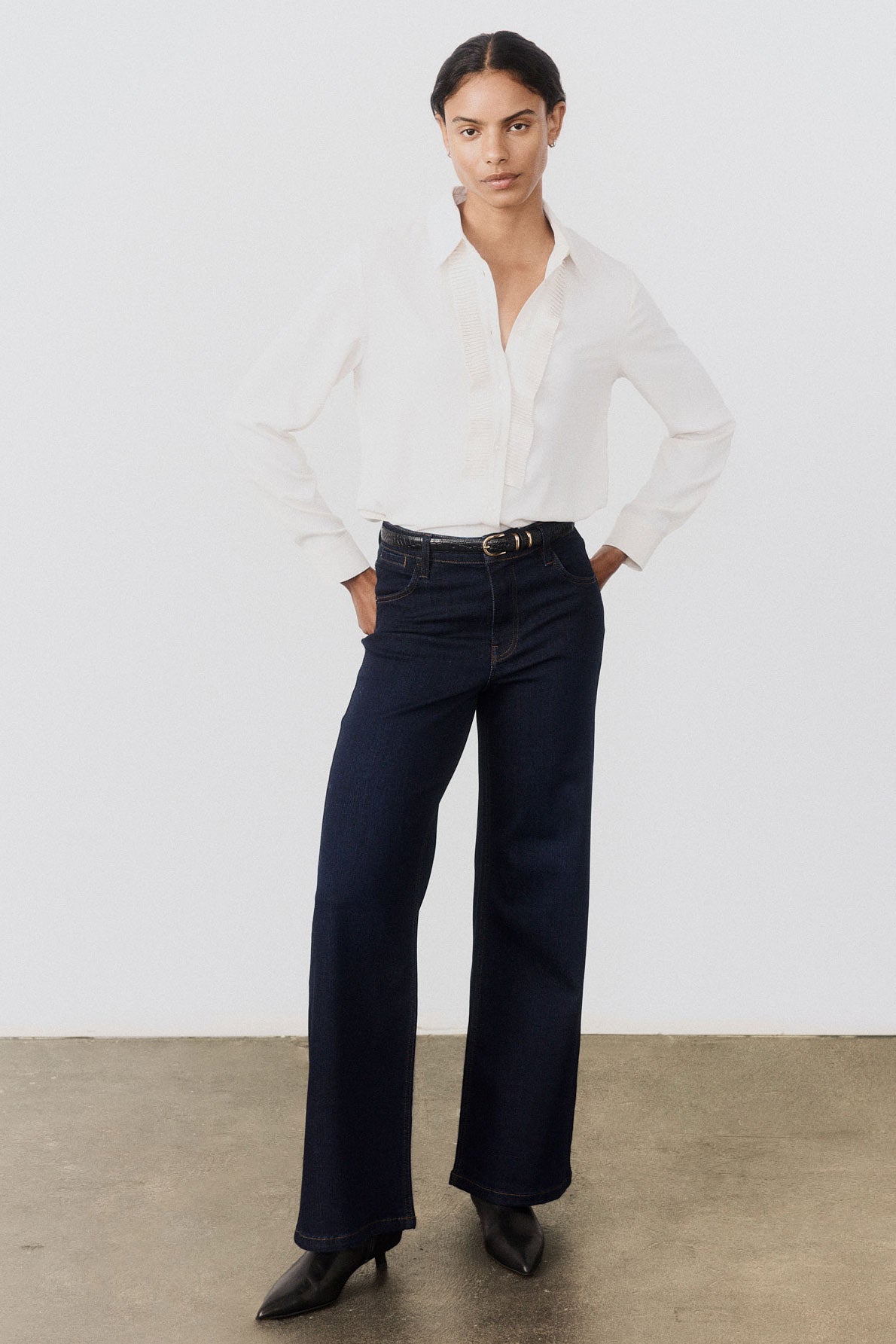 Wide-Leg Palazzo Denim Jeans in Dark Wash