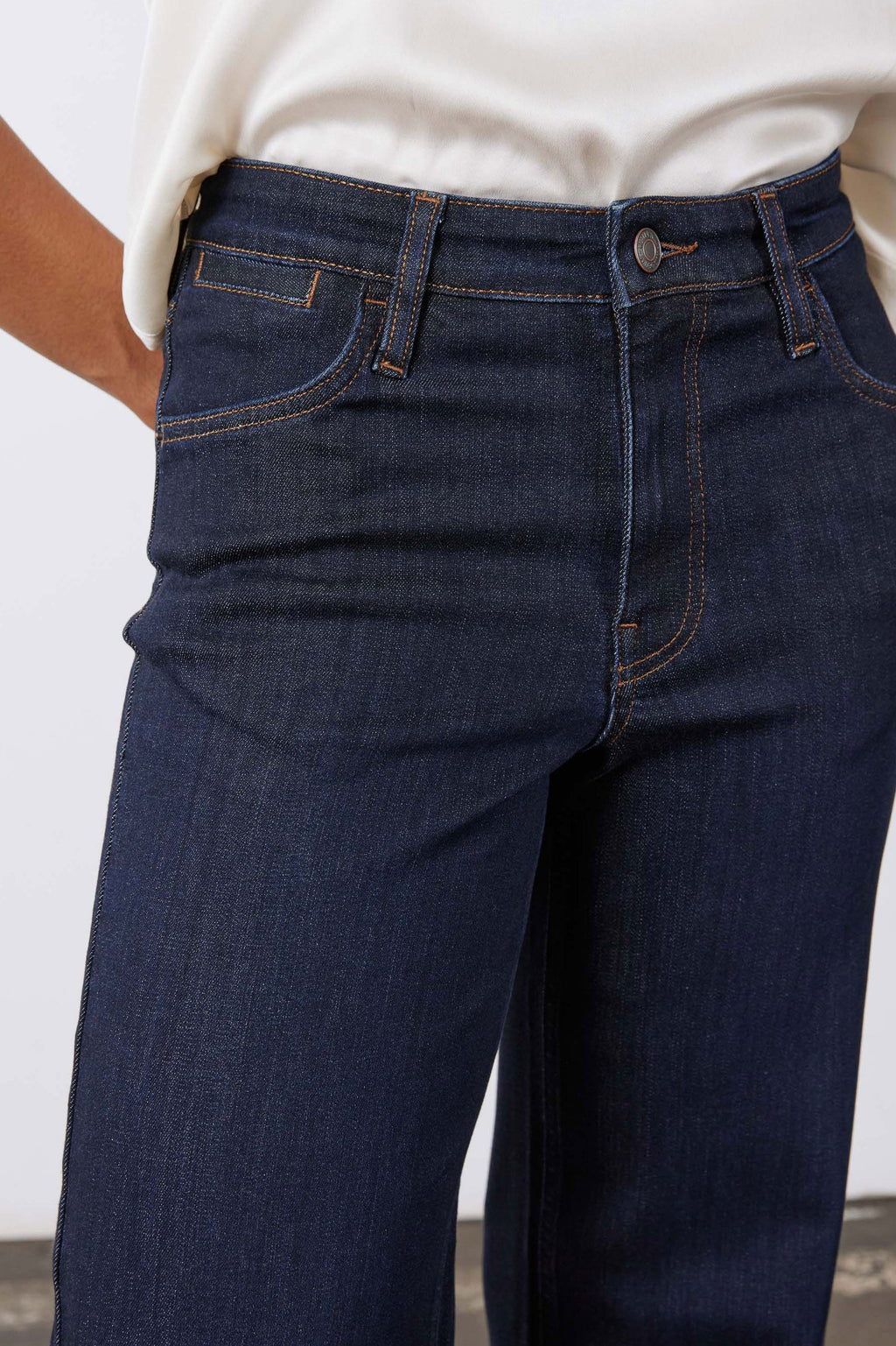Wide-Leg Palazzo Denim Jeans in Dark Wash