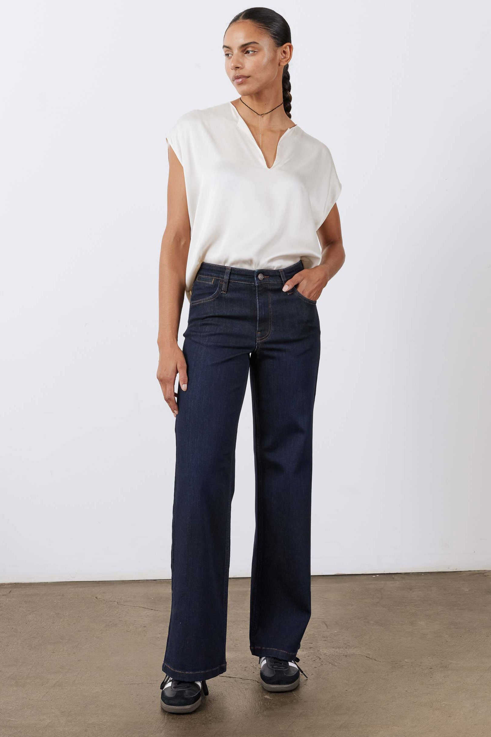 Petite Wide-Leg Palazzo Denim Jeans in Dark Wash
