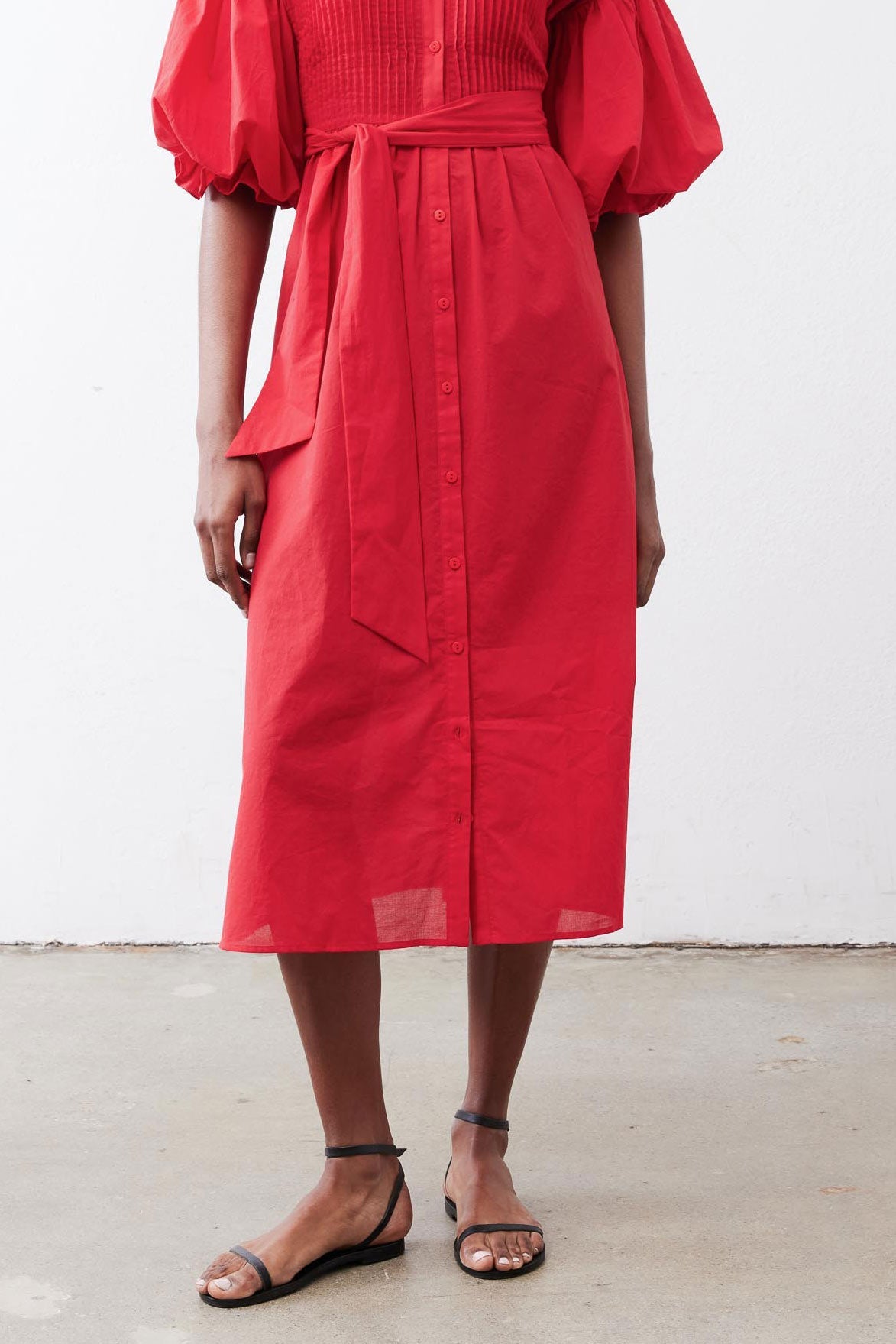 Pintuck Puff-Sleeve Midi Poplin Dress in Crimson