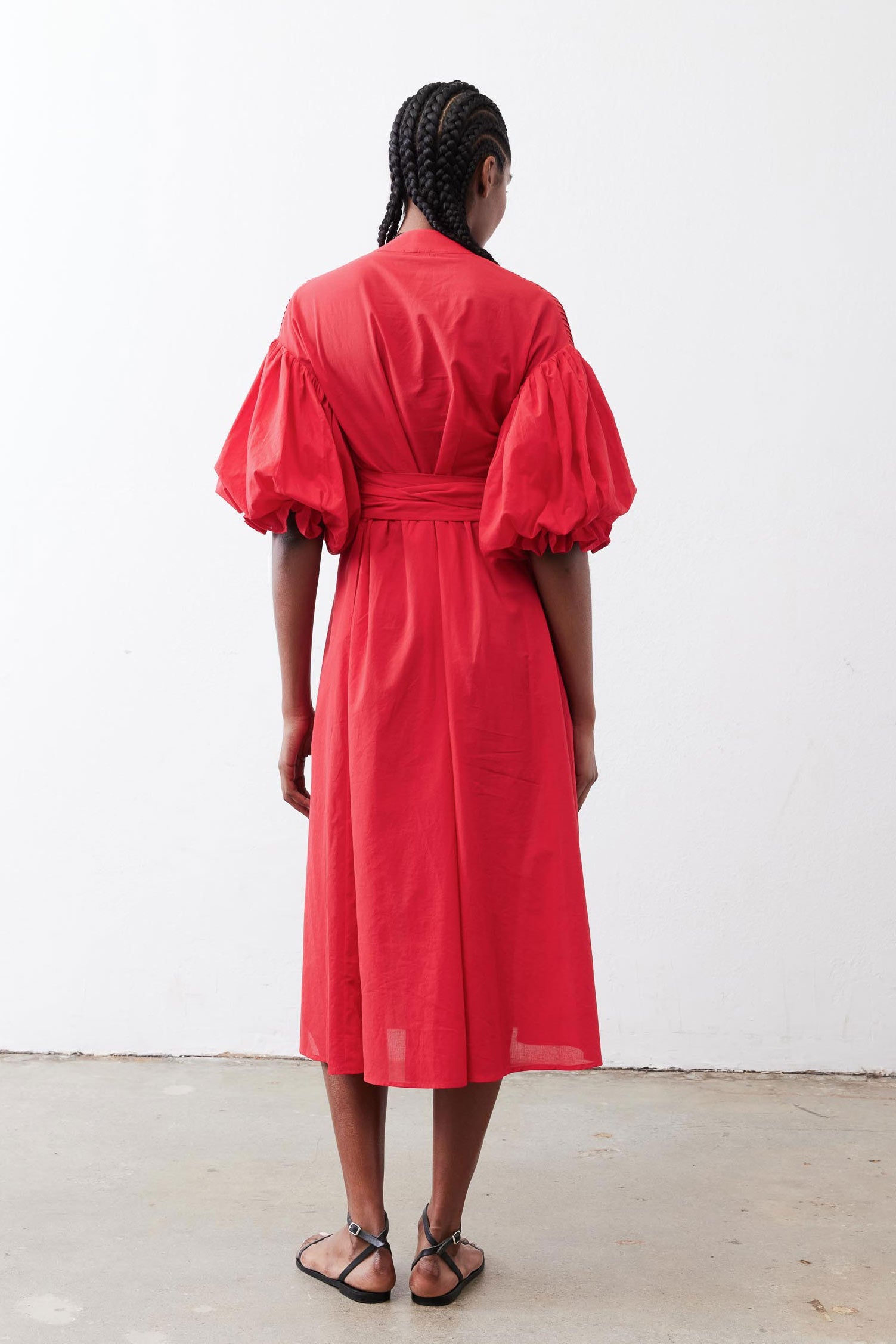 Pintuck Puff-Sleeve Midi Poplin Dress in Crimson