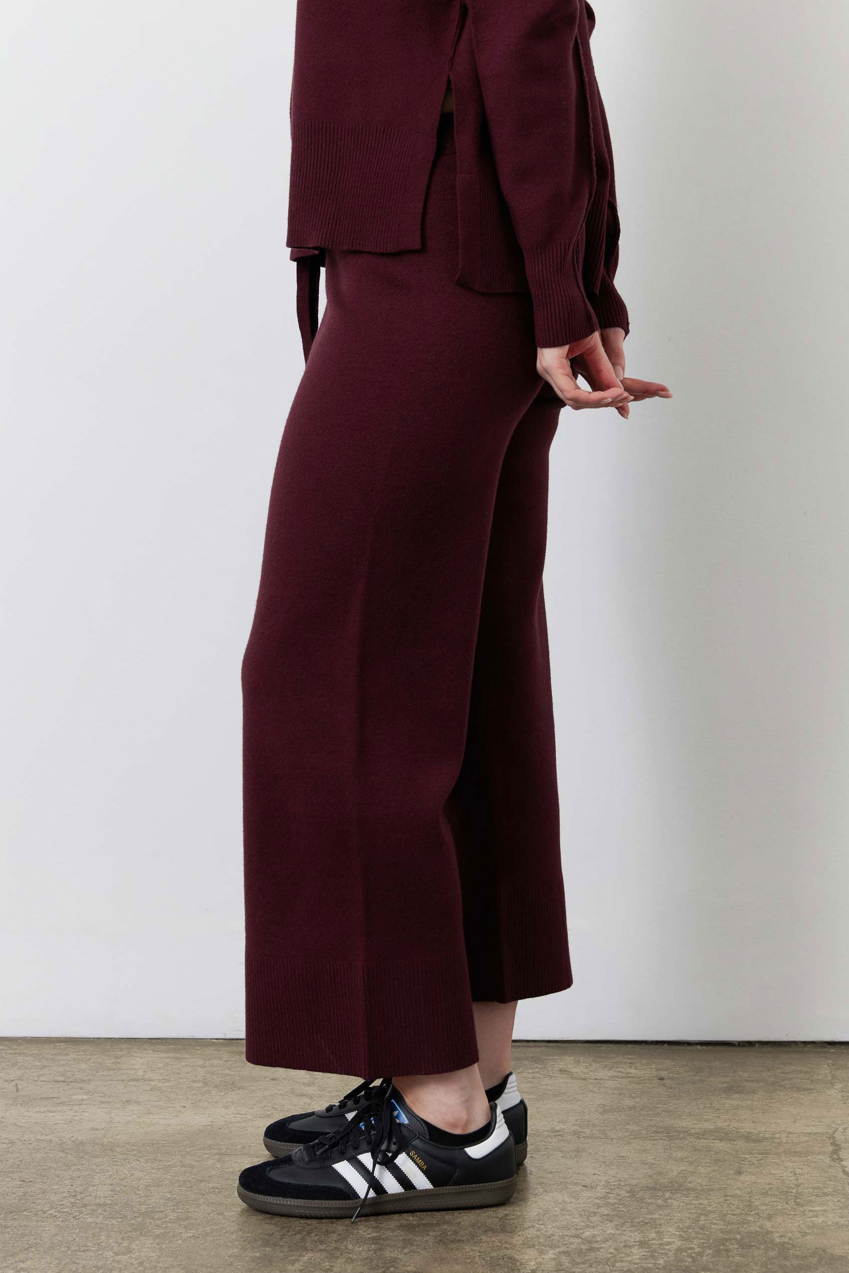 Relaxed Crewneck Knit Lounge Set in Burgundy