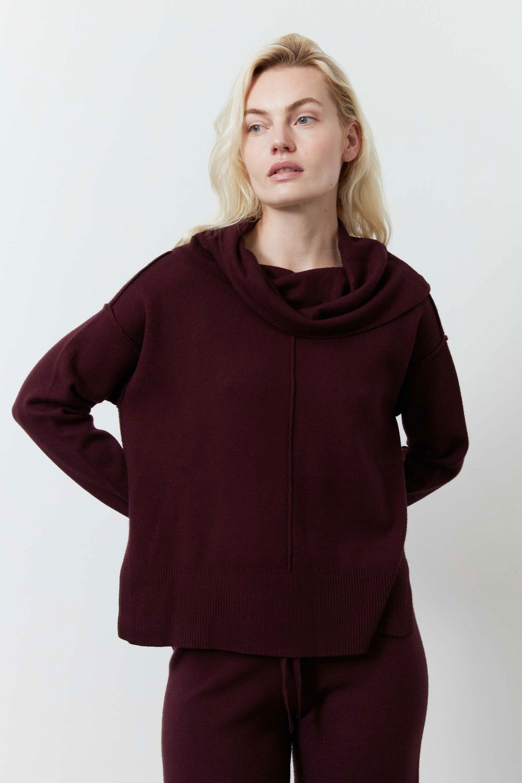 Relaxed Crewneck Knit Lounge Set in Burgundy