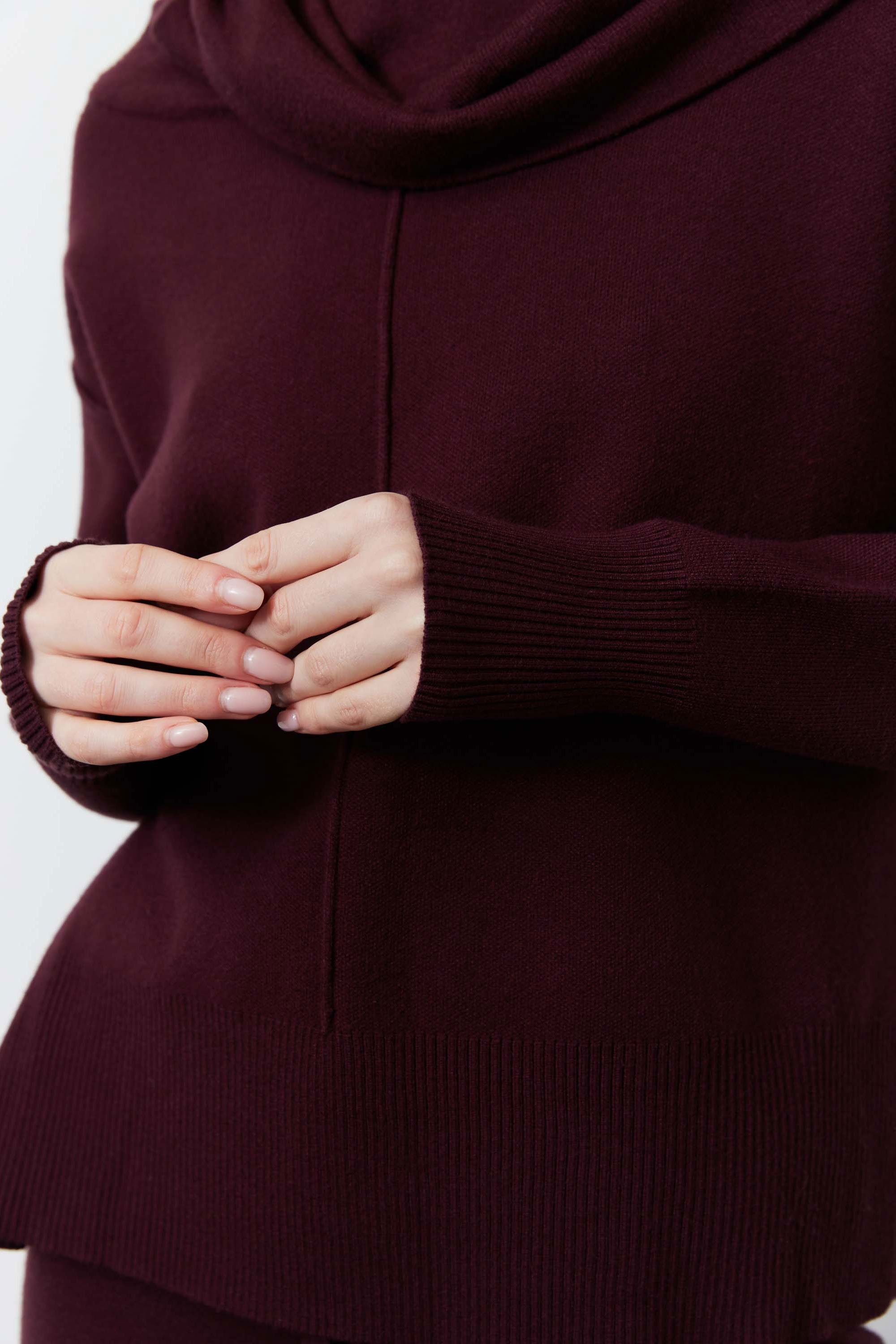 Relaxed Crewneck Knit Lounge Set in Burgundy