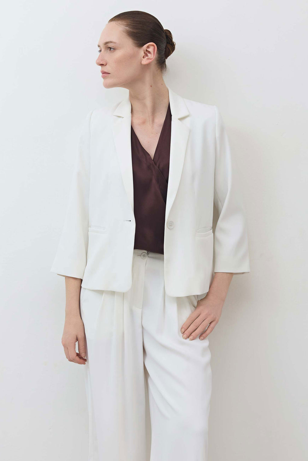 Shrunken Tailored Blazer in White