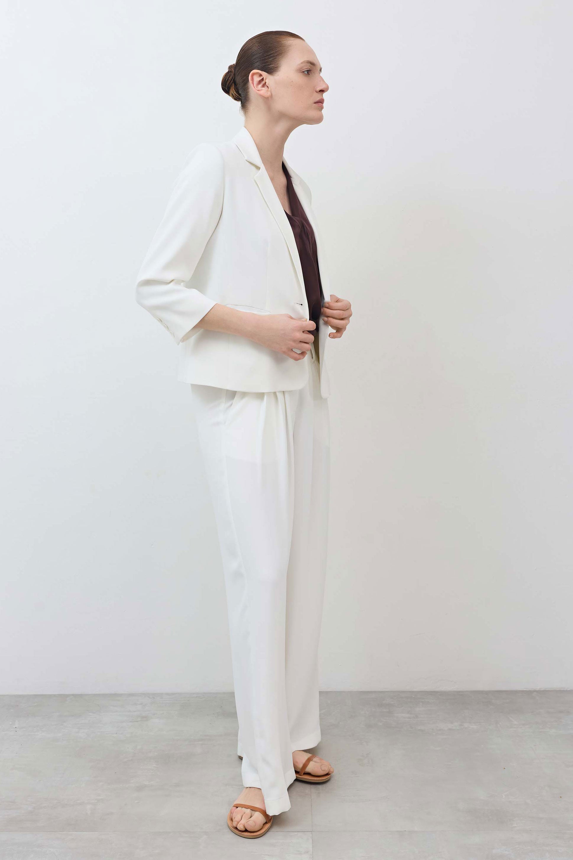 Shrunken Tailored Blazer in White