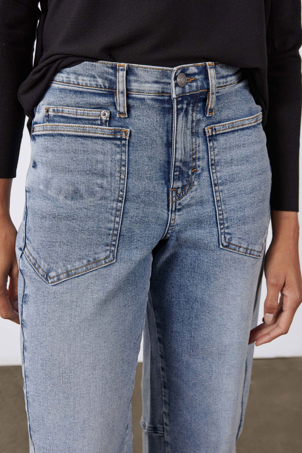 Petite Tapered-Leg Relaxed Denim Jeans