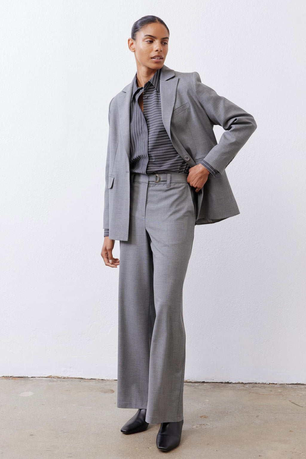 Squared-Off Structured Blazer in Pebble Melange