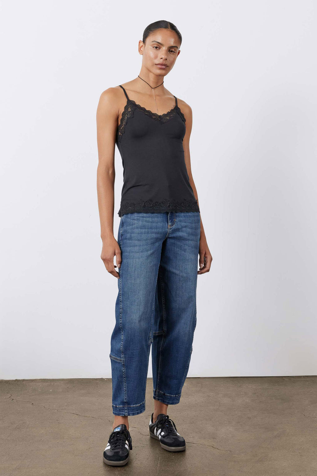 Wide-Leg Barrel Denim Jeans in Indigo