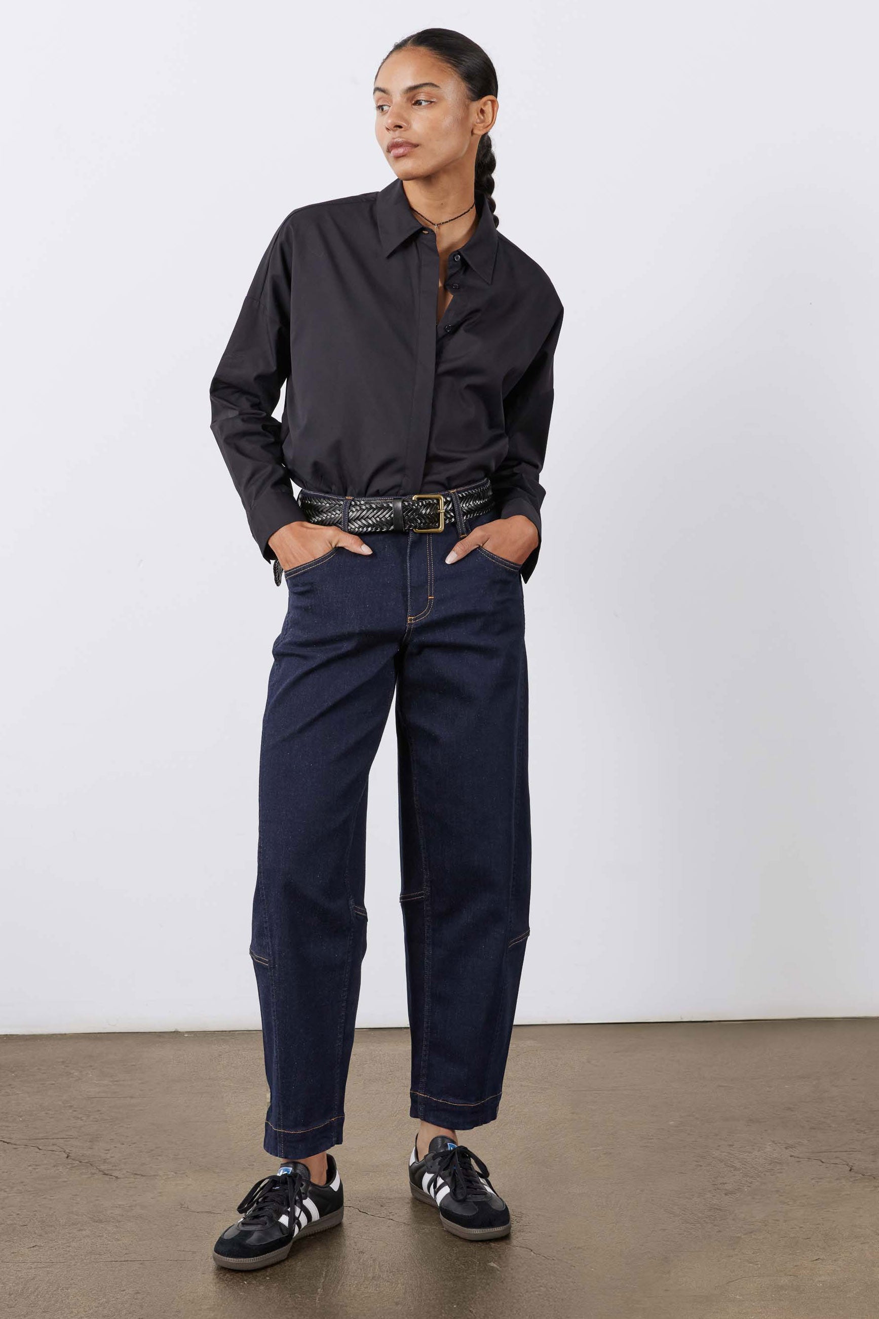 Wide-Leg Barrel Denim Jeans in Nyx Dark Wash